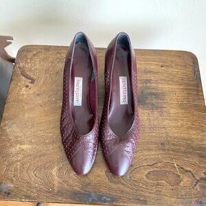 Vintage Andiamo Low Heels Burgundy Size 10 Perforated Holes Breathable Pointed